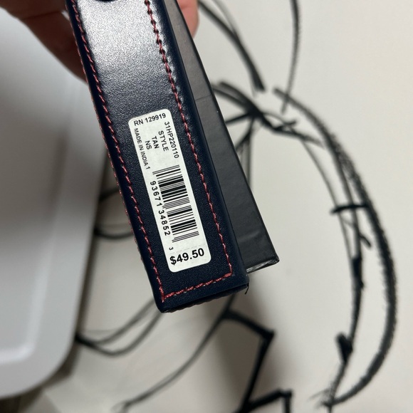 NEW Tommy Hilfiger Brown Leather Wallet with RFID Protection, Navy Gift Box - Picture 5 of 7